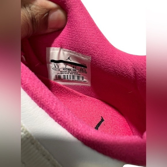 Women's Air Jordan 11 Retro Low, size 9.5 - Picture 7 of 15